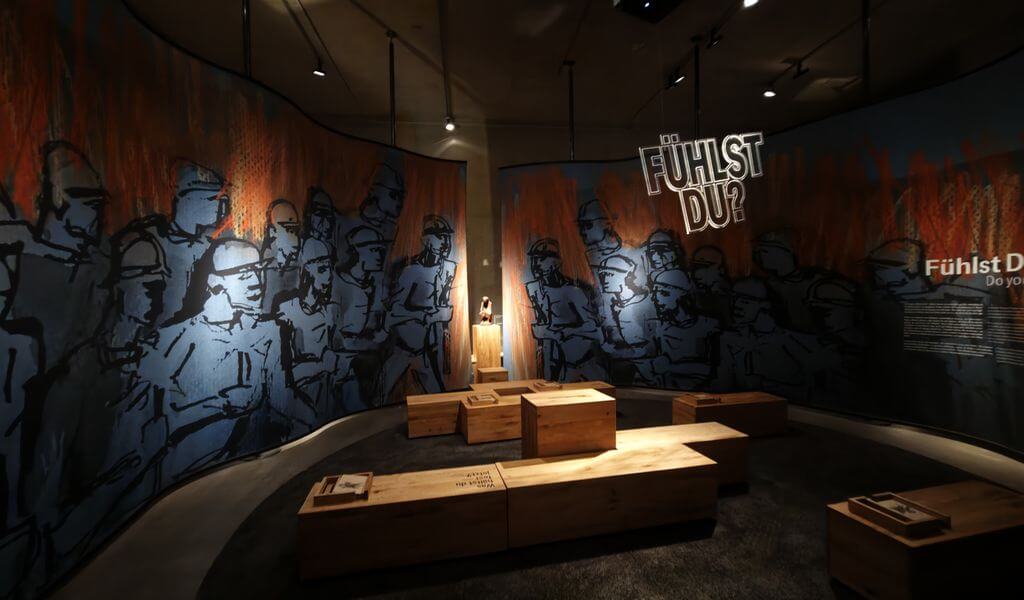 Besuch der Sonderausstellung "Fühlst Du? Tisa von der Schulenburg" im Bergbaumuseum Bochum